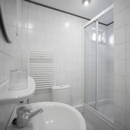 ファームステイ Oord Zonnehoeve ファルケンブルフ